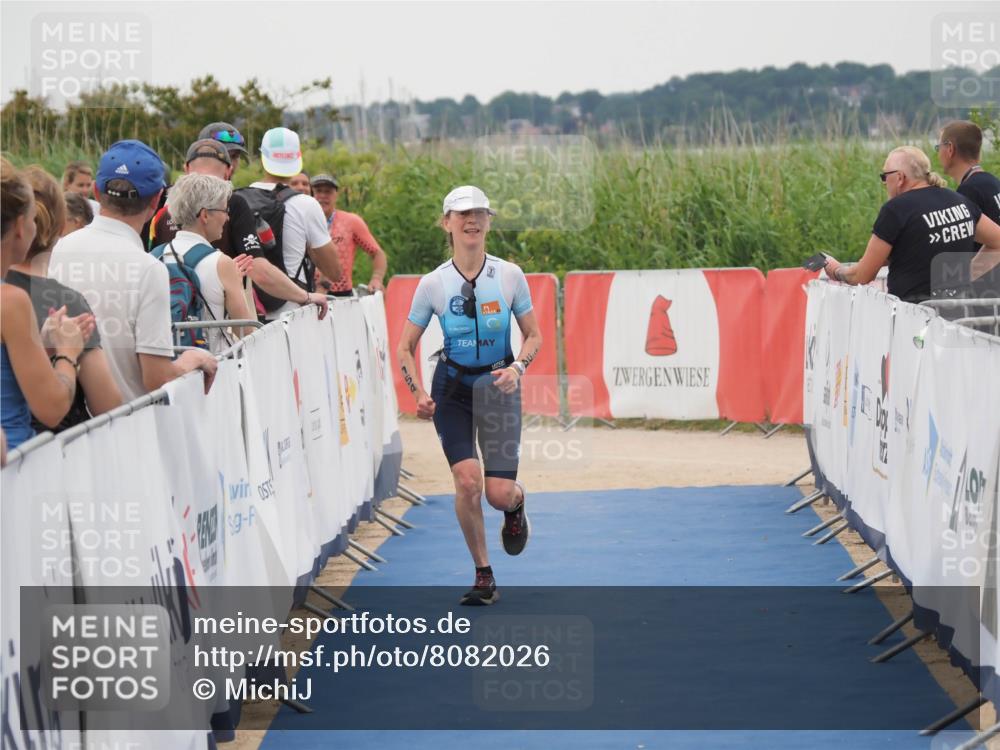 22.06.2025 - Viking Triathlon MichiJ http://msf.ph/oto/8082026 22.06.2025 16:00:19 Ziel 154 meine-sportfotos.de