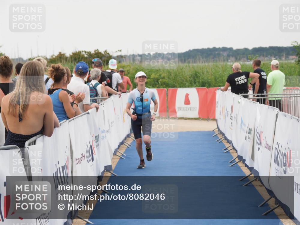 22.06.2025 - Viking Triathlon MichiJ http://msf.ph/oto/8082046 22.06.2025 16:00:20 Ziel 154 meine-sportfotos.de