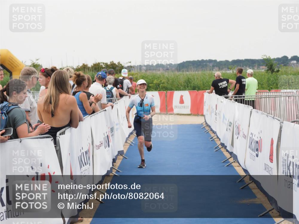 22.06.2025 - Viking Triathlon MichiJ http://msf.ph/oto/8082064 22.06.2025 16:00:21 Ziel 154 meine-sportfotos.de