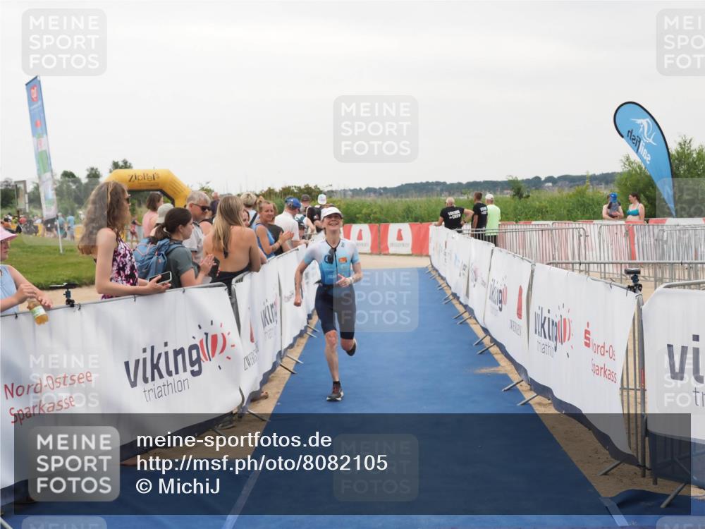 22.06.2025 - Viking Triathlon MichiJ http://msf.ph/oto/8082105 22.06.2025 16:00:22 Ziel 154 meine-sportfotos.de