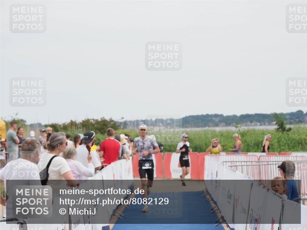 22.06.2025 - Viking Triathlon MichiJ http://msf.ph/oto/8082129 22.06.2025 14:30:55 Ziel 485 meine-sportfotos.de
