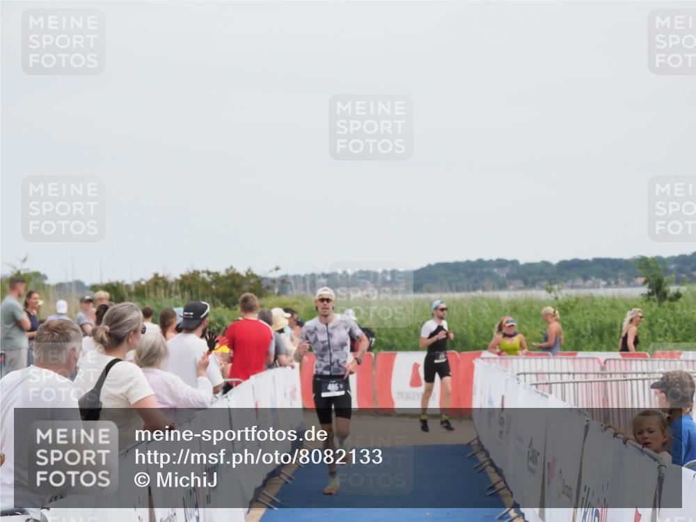 22.06.2025 - Viking Triathlon MichiJ http://msf.ph/oto/8082133 22.06.2025 14:30:55 Ziel 485 meine-sportfotos.de