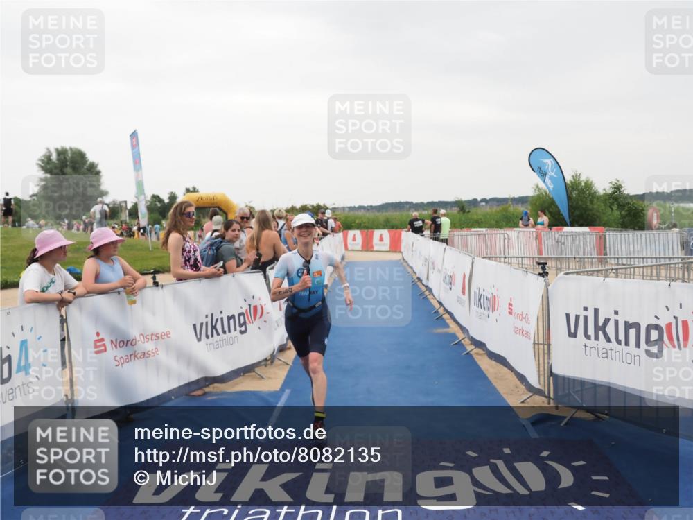 22.06.2025 - Viking Triathlon MichiJ http://msf.ph/oto/8082135 22.06.2025 16:00:23 Ziel 154 meine-sportfotos.de