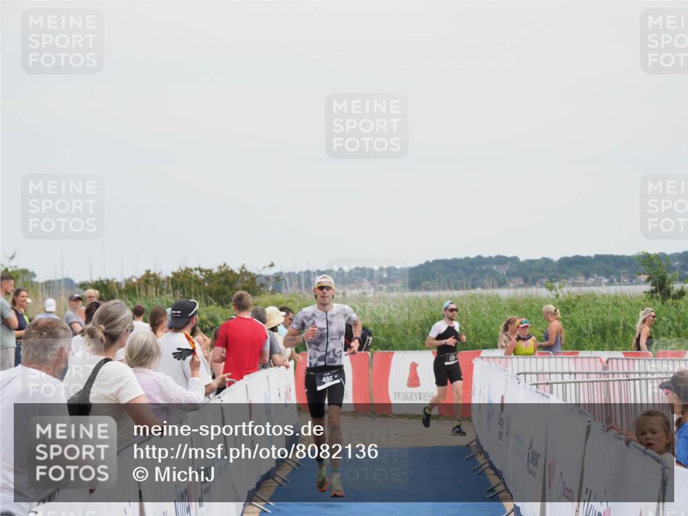 22.06.2025 - Viking Triathlon MichiJ http://msf.ph/oto/8082136 22.06.2025 14:30:55 Ziel 485 meine-sportfotos.de