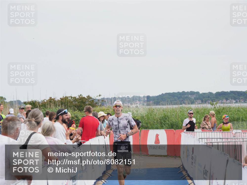 22.06.2025 - Viking Triathlon MichiJ http://msf.ph/oto/8082151 22.06.2025 14:30:56 Ziel 485 meine-sportfotos.de