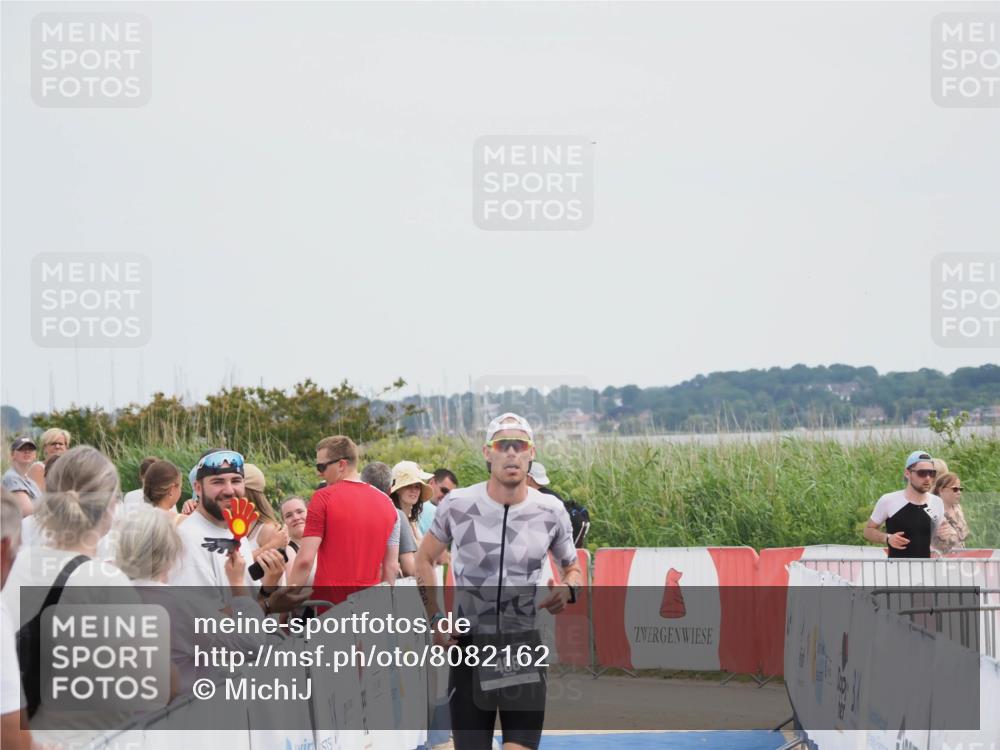 22.06.2025 - Viking Triathlon MichiJ http://msf.ph/oto/8082162 22.06.2025 14:30:56 Ziel 485 meine-sportfotos.de