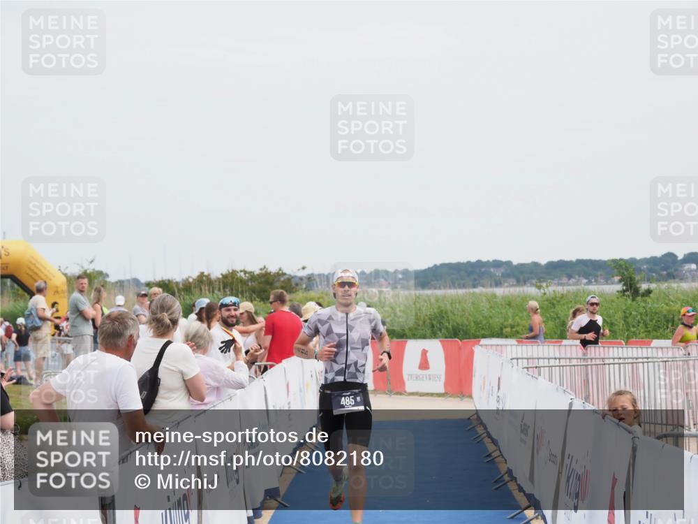 22.06.2025 - Viking Triathlon MichiJ http://msf.ph/oto/8082180 22.06.2025 14:30:57 Ziel 485 meine-sportfotos.de