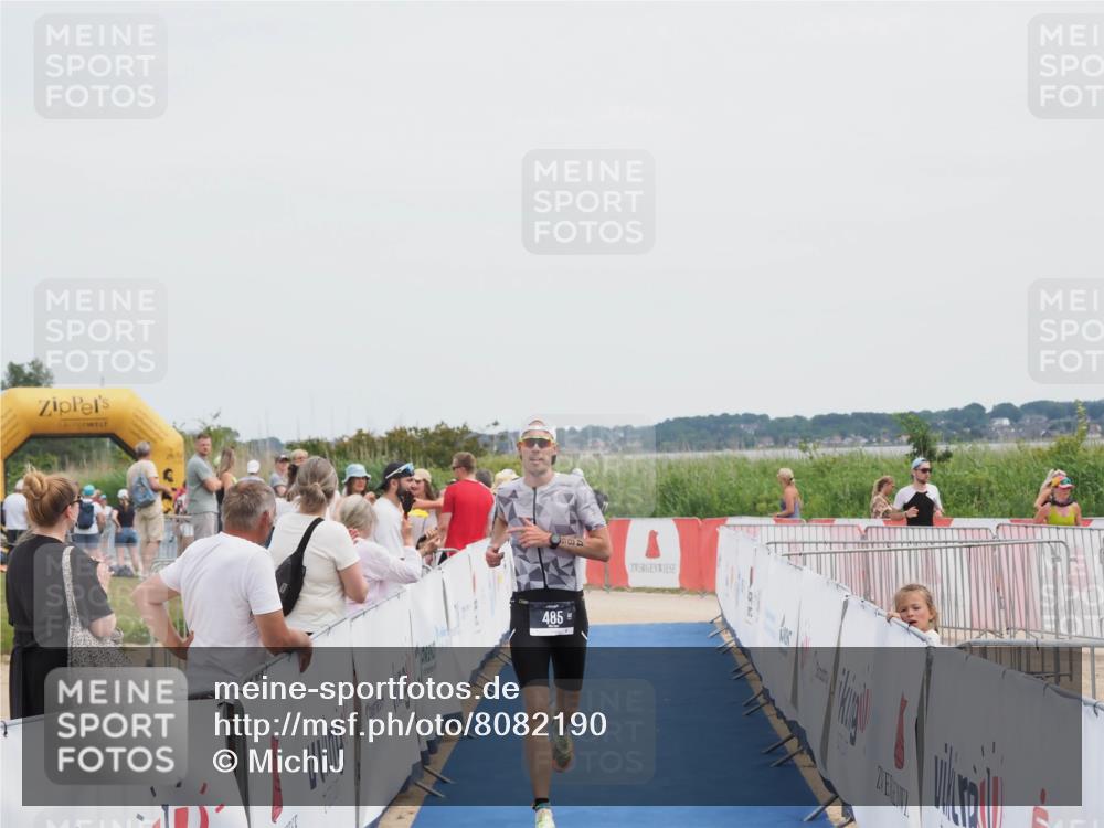 22.06.2025 - Viking Triathlon MichiJ http://msf.ph/oto/8082190 22.06.2025 14:30:57 Ziel 485 meine-sportfotos.de