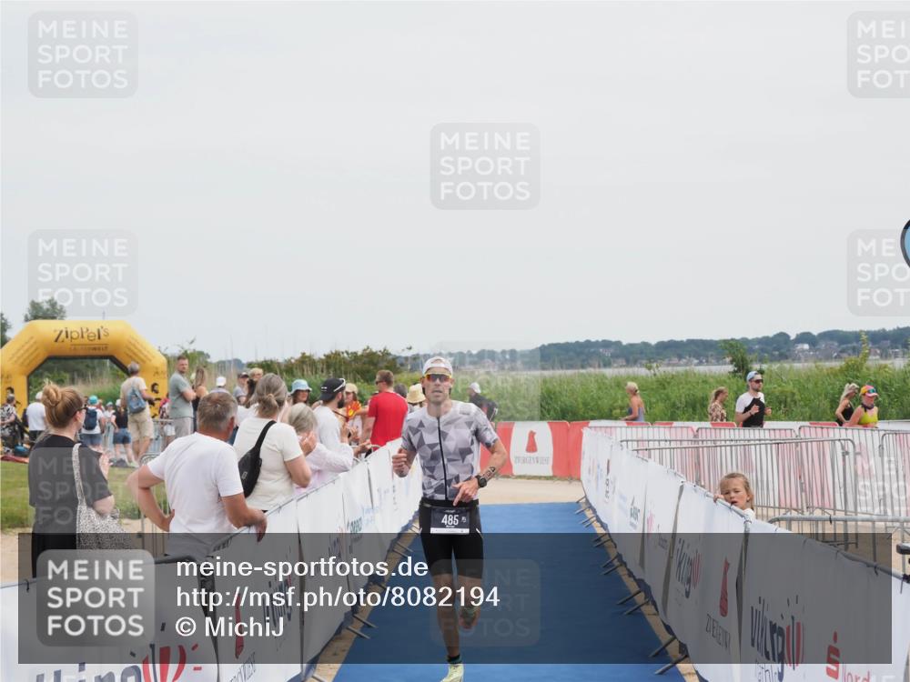 22.06.2025 - Viking Triathlon MichiJ http://msf.ph/oto/8082194 22.06.2025 14:30:57 Ziel 485 meine-sportfotos.de
