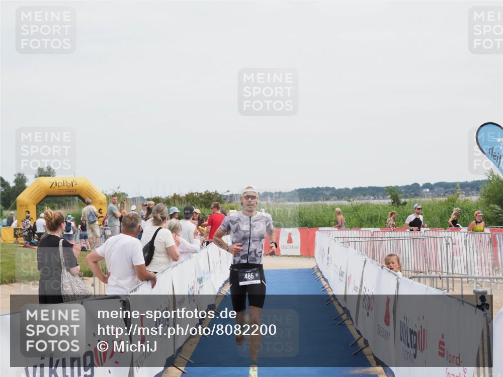 22.06.2025 - Viking Triathlon MichiJ http://msf.ph/oto/8082200 22.06.2025 14:30:57 Ziel 485 meine-sportfotos.de