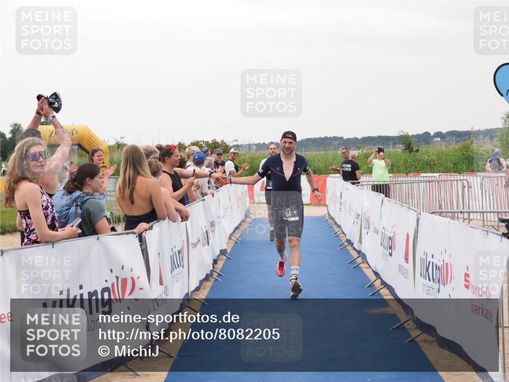 22.06.2025 - Viking Triathlon MichiJ http://msf.ph/oto/8082205 22.06.2025 16:01:09 Ziel 54, 378 meine-sportfotos.de