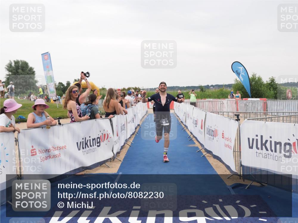 22.06.2025 - Viking Triathlon MichiJ http://msf.ph/oto/8082230 22.06.2025 16:01:10 Ziel 54, 378 meine-sportfotos.de