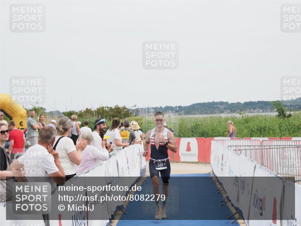 22.06.2025 - Viking Triathlon MichiJ http://msf.ph/oto/8082279 22.06.2025 14:31:09 Ziel 340 meine-sportfotos.de