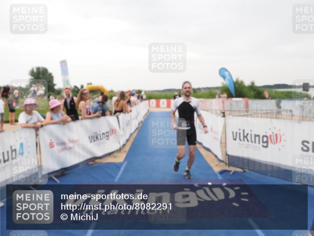 22.06.2025 - Viking Triathlon MichiJ http://msf.ph/oto/8082291 22.06.2025 16:01:12 Ziel 54, 378 meine-sportfotos.de
