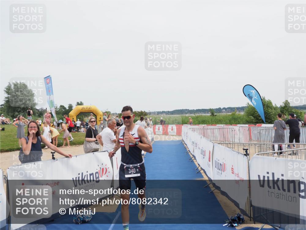 22.06.2025 - Viking Triathlon MichiJ http://msf.ph/oto/8082342 22.06.2025 14:31:11 Ziel 340 meine-sportfotos.de