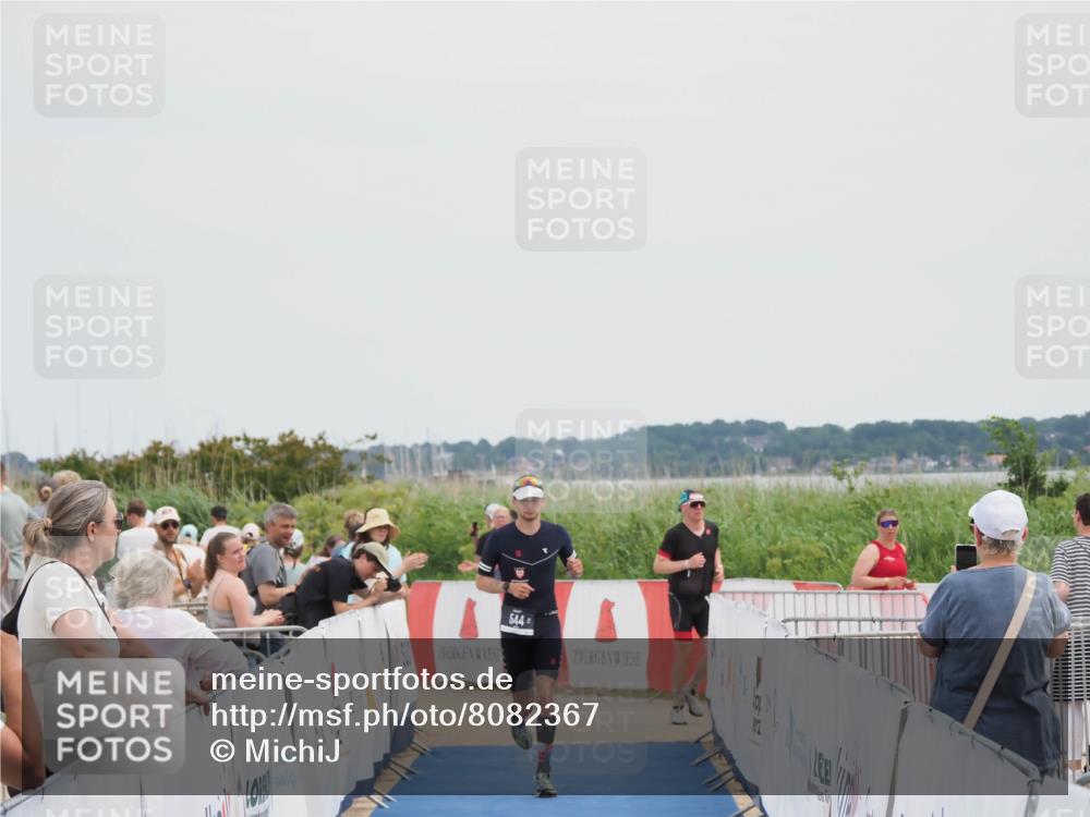 22.06.2025 - Viking Triathlon MichiJ http://msf.ph/oto/8082367 22.06.2025 14:33:03 Ziel 544 meine-sportfotos.de