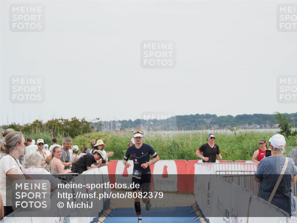 22.06.2025 - Viking Triathlon MichiJ http://msf.ph/oto/8082379 22.06.2025 14:33:03 Ziel 544 meine-sportfotos.de