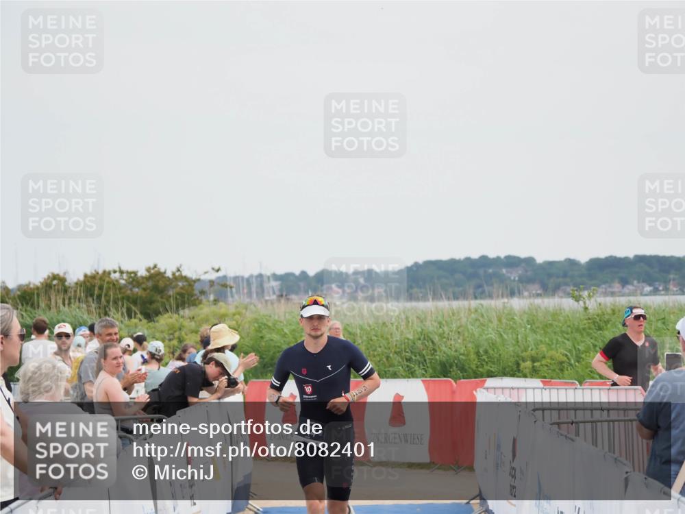 22.06.2025 - Viking Triathlon MichiJ http://msf.ph/oto/8082401 22.06.2025 14:33:04 Ziel 544 meine-sportfotos.de
