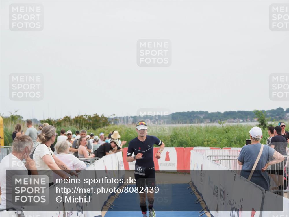 22.06.2025 - Viking Triathlon MichiJ http://msf.ph/oto/8082439 22.06.2025 14:33:05 Ziel 544 meine-sportfotos.de