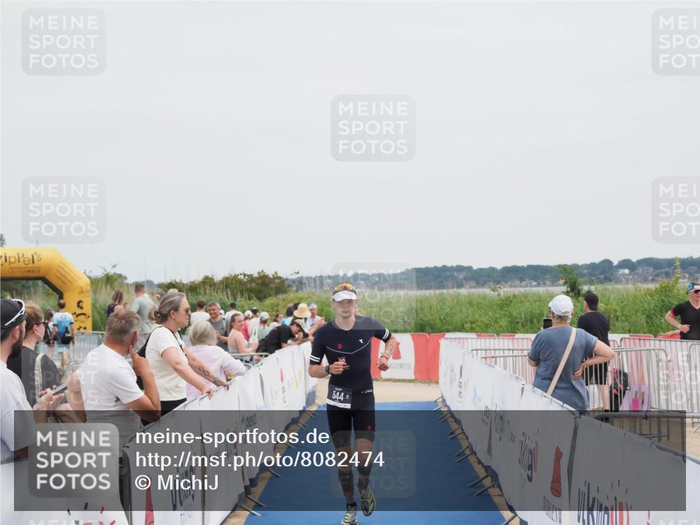 22.06.2025 - Viking Triathlon MichiJ http://msf.ph/oto/8082474 22.06.2025 14:33:06 Ziel 544 meine-sportfotos.de