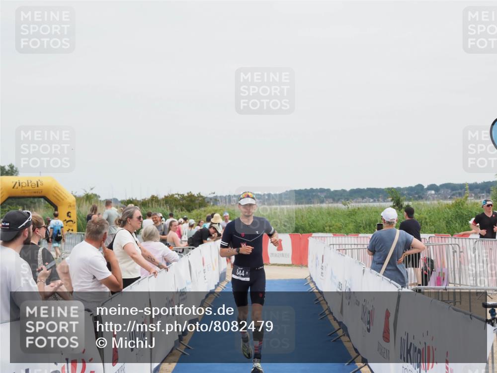 22.06.2025 - Viking Triathlon MichiJ http://msf.ph/oto/8082479 22.06.2025 14:33:06 Ziel 544 meine-sportfotos.de