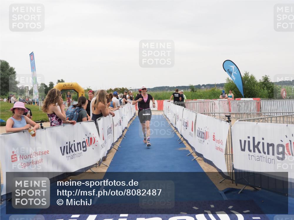 22.06.2025 - Viking Triathlon MichiJ http://msf.ph/oto/8082487 22.06.2025 16:01:32 Ziel 291, 543, 619 meine-sportfotos.de