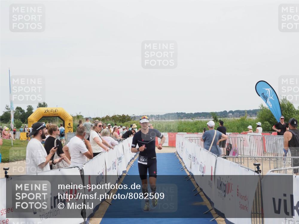 22.06.2025 - Viking Triathlon MichiJ http://msf.ph/oto/8082509 22.06.2025 14:33:06 Ziel 544 meine-sportfotos.de