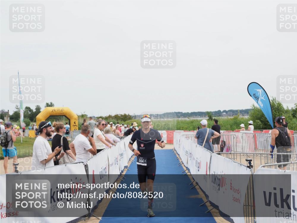 22.06.2025 - Viking Triathlon MichiJ http://msf.ph/oto/8082520 22.06.2025 14:33:07 Ziel 90, 544 meine-sportfotos.de