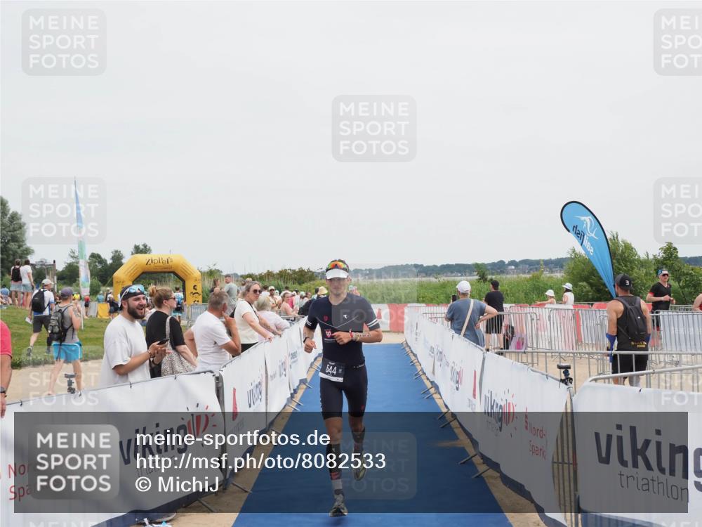 22.06.2025 - Viking Triathlon MichiJ http://msf.ph/oto/8082533 22.06.2025 14:33:07 Ziel 90, 544 meine-sportfotos.de