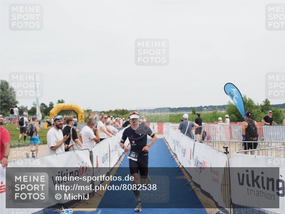22.06.2025 - Viking Triathlon MichiJ http://msf.ph/oto/8082538 22.06.2025 14:33:07 Ziel 90, 544 meine-sportfotos.de