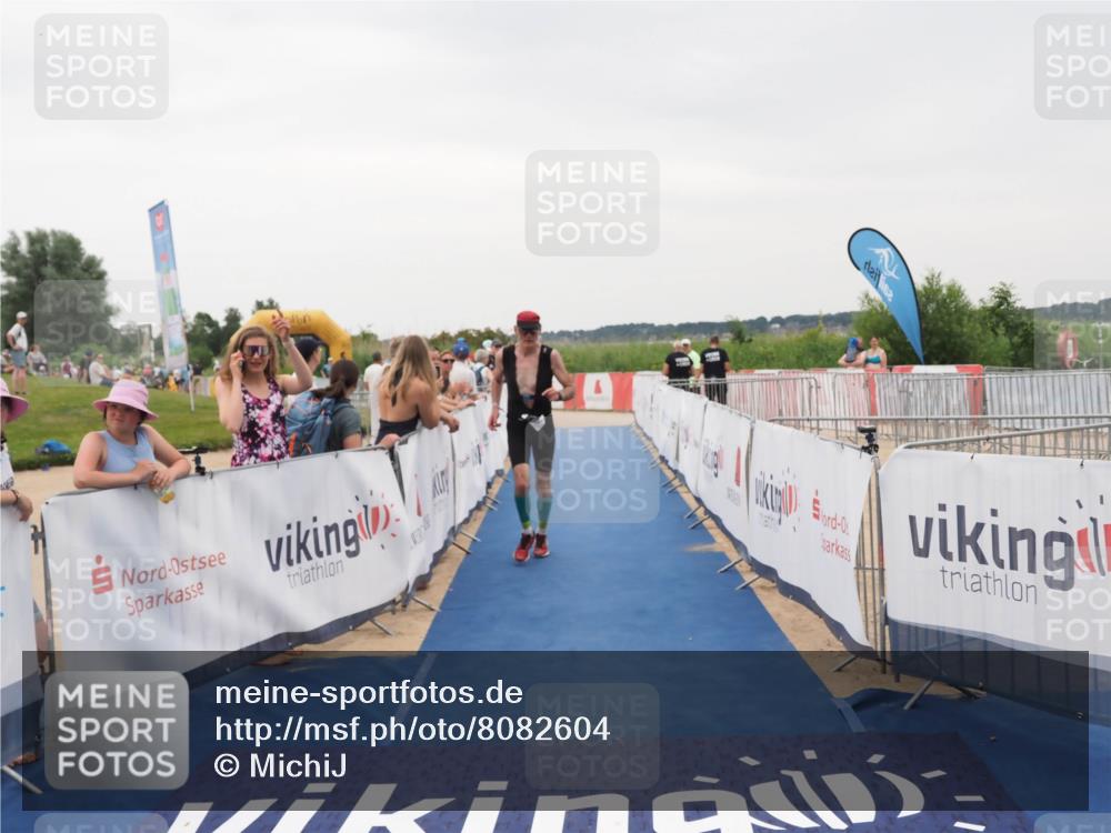 22.06.2025 - Viking Triathlon MichiJ http://msf.ph/oto/8082604 22.06.2025 16:01:36 Ziel 291, 543 meine-sportfotos.de