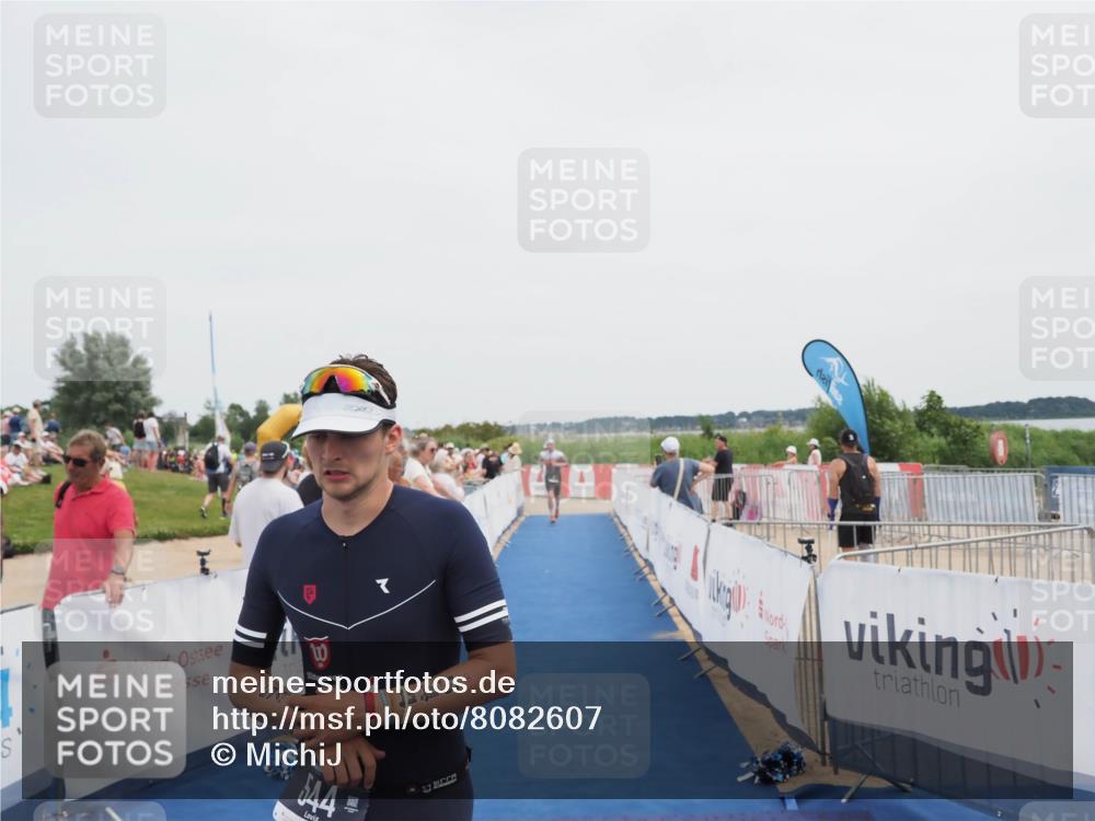 22.06.2025 - Viking Triathlon MichiJ http://msf.ph/oto/8082607 22.06.2025 14:33:08 Ziel 90, 544 meine-sportfotos.de