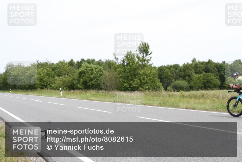 22.06.2025 - Viking Triathlon Yannick Fuchs http://msf.ph/oto/8082615 22.06.2025 12:46:08 Radfahren 63, 261 meine-sportfotos.de