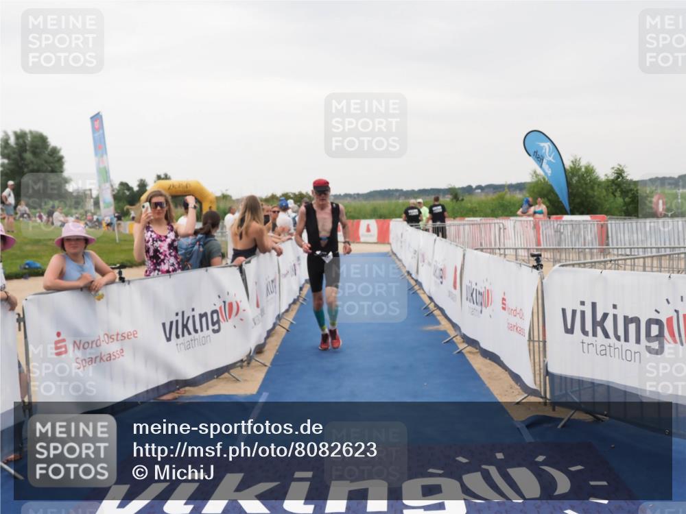 22.06.2025 - Viking Triathlon MichiJ http://msf.ph/oto/8082623 22.06.2025 16:01:36 Ziel 291, 543 meine-sportfotos.de