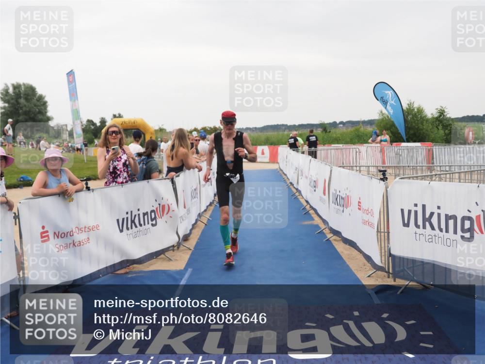 22.06.2025 - Viking Triathlon MichiJ http://msf.ph/oto/8082646 22.06.2025 16:01:37 Ziel 291, 543 meine-sportfotos.de