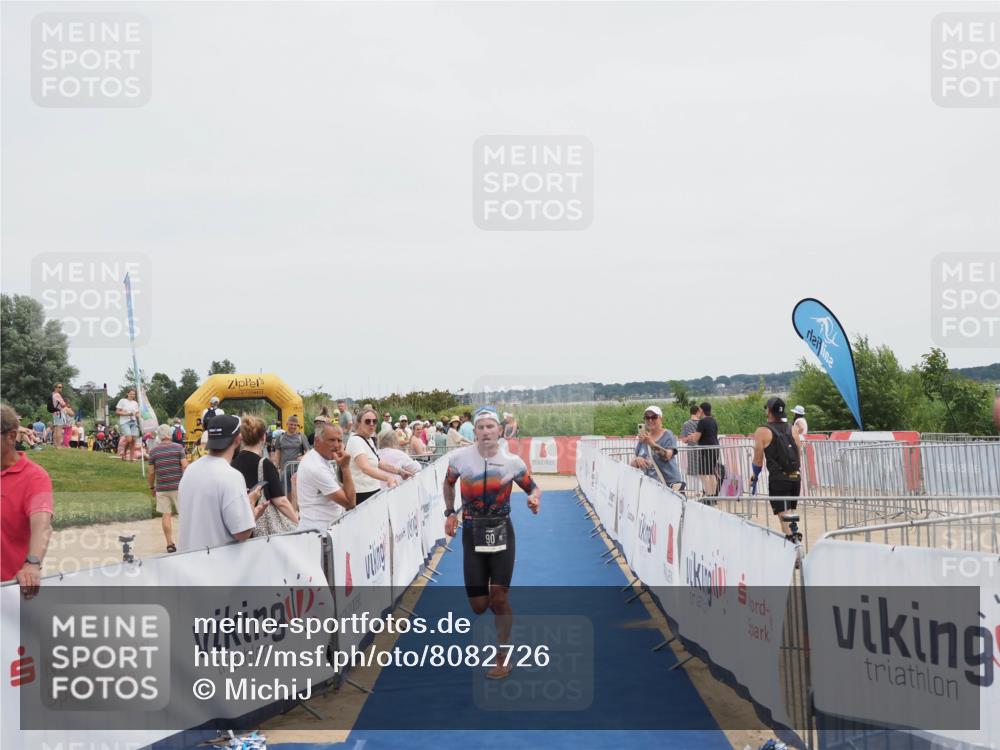 22.06.2025 - Viking Triathlon MichiJ http://msf.ph/oto/8082726 22.06.2025 14:33:12 Ziel 90, 544 meine-sportfotos.de
