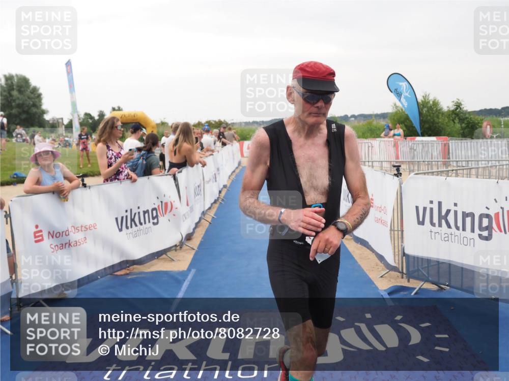 22.06.2025 - Viking Triathlon MichiJ http://msf.ph/oto/8082728 22.06.2025 16:01:38 Ziel 543 meine-sportfotos.de