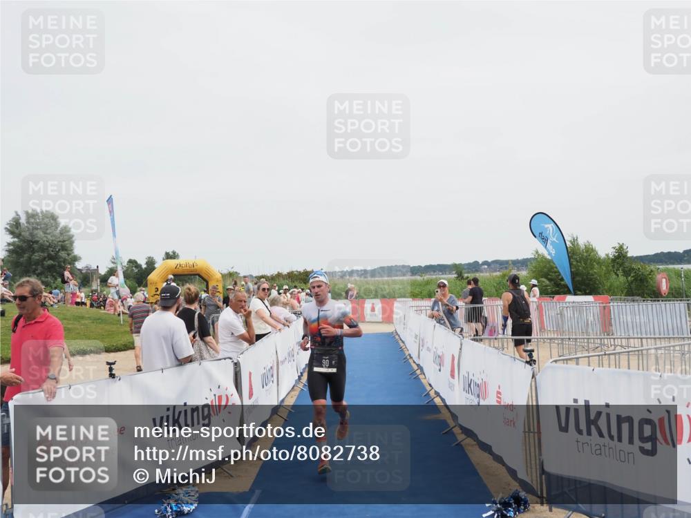 22.06.2025 - Viking Triathlon MichiJ http://msf.ph/oto/8082738 22.06.2025 14:33:13 Ziel 90 meine-sportfotos.de