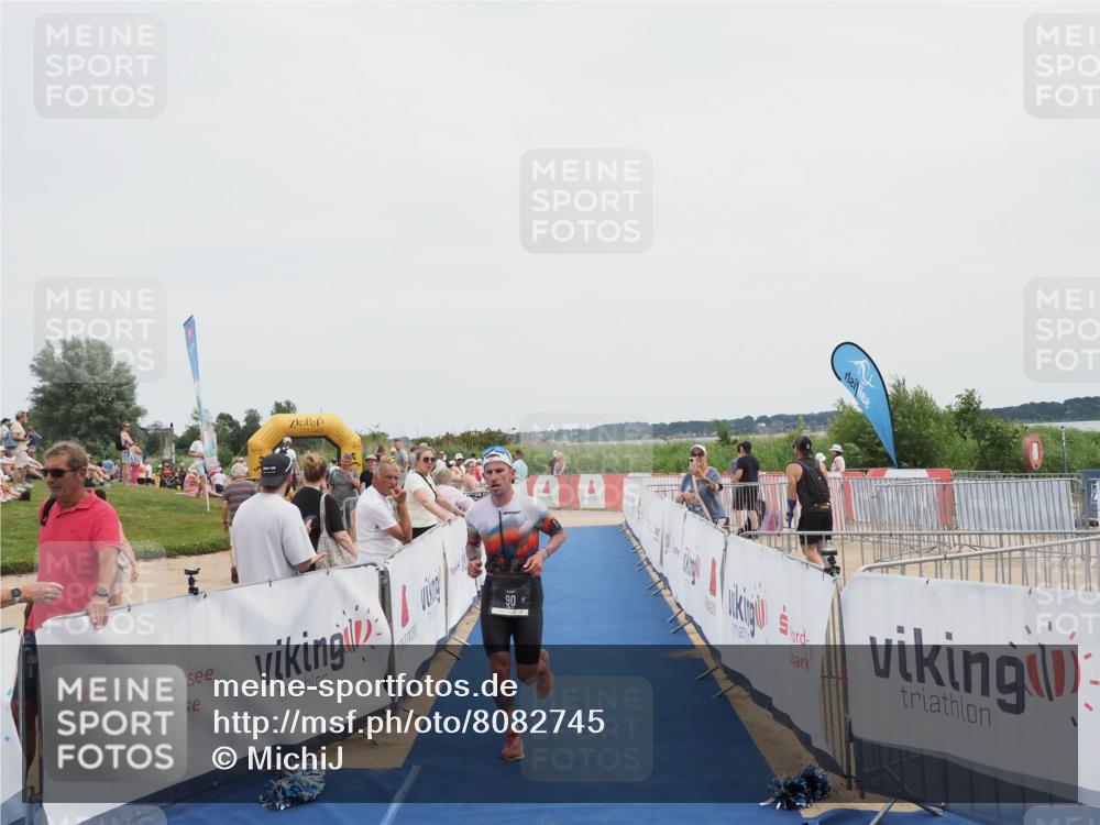 22.06.2025 - Viking Triathlon MichiJ http://msf.ph/oto/8082745 22.06.2025 14:33:13 Ziel 90 meine-sportfotos.de