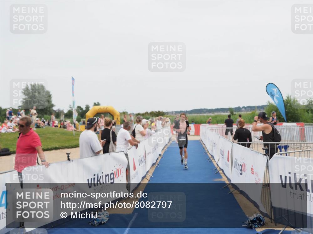 22.06.2025 - Viking Triathlon MichiJ http://msf.ph/oto/8082797 22.06.2025 14:33:44 Ziel 152, 189 meine-sportfotos.de