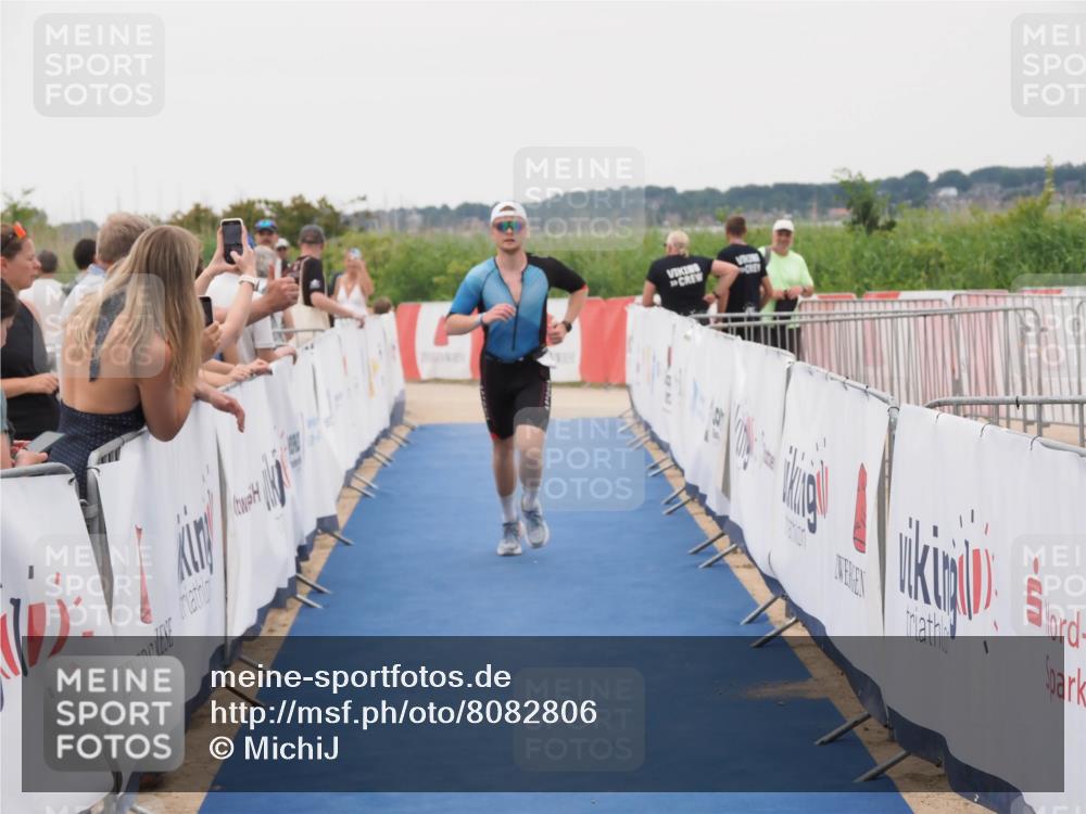 22.06.2025 - Viking Triathlon MichiJ http://msf.ph/oto/8082806 22.06.2025 16:01:45 Ziel 121 meine-sportfotos.de