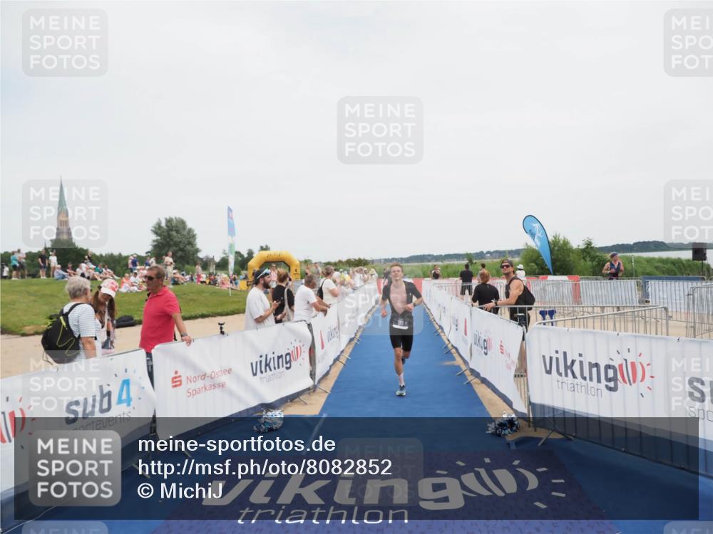 22.06.2025 - Viking Triathlon MichiJ http://msf.ph/oto/8082852 22.06.2025 14:33:45 Ziel 152, 189 meine-sportfotos.de