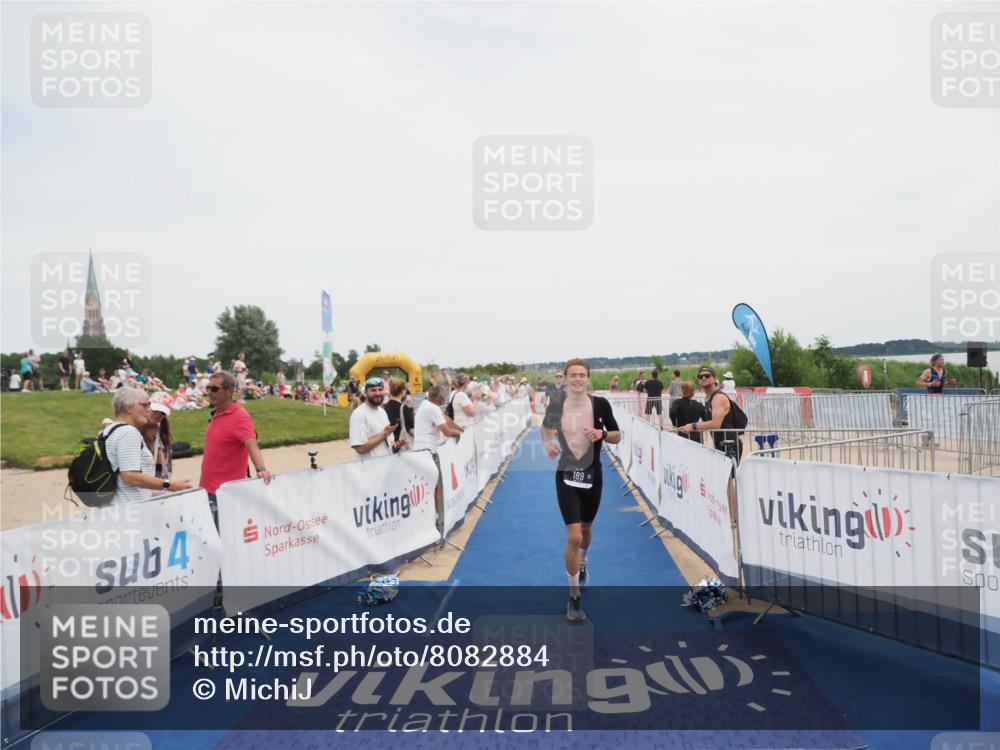 22.06.2025 - Viking Triathlon MichiJ http://msf.ph/oto/8082884 22.06.2025 14:33:46 Ziel 152, 189 meine-sportfotos.de