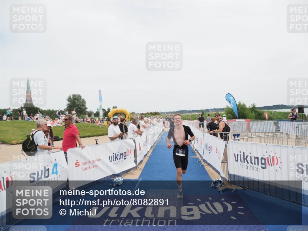 22.06.2025 - Viking Triathlon MichiJ http://msf.ph/oto/8082891 22.06.2025 14:33:46 Ziel 152, 189 meine-sportfotos.de
