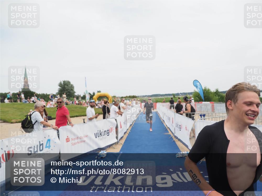 22.06.2025 - Viking Triathlon MichiJ http://msf.ph/oto/8082913 22.06.2025 14:33:47 Ziel 152, 189 meine-sportfotos.de