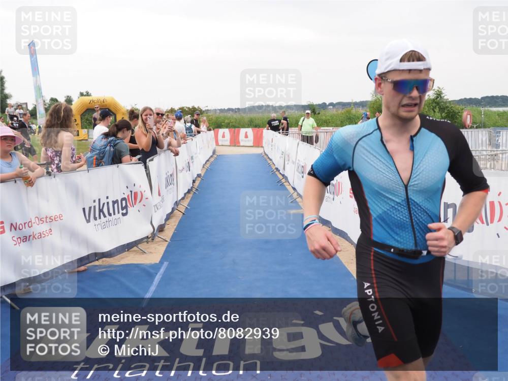 22.06.2025 - Viking Triathlon MichiJ http://msf.ph/oto/8082939 22.06.2025 16:01:48 Ziel 121 meine-sportfotos.de