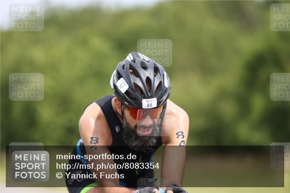 22.06.2025 - Viking Triathlon Yannick Fuchs http://msf.ph/oto/8083354 22.06.2025 12:29:37 Radfahren 84, 85, 133, 185, 200, 213, 514, 632 meine-sportfotos.de