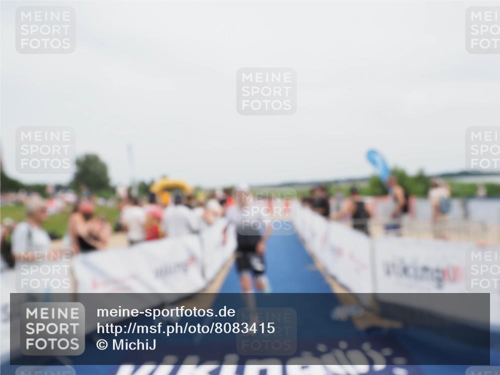 22.06.2025 - Viking Triathlon MichiJ http://msf.ph/oto/8083415 22.06.2025 14:40:43 Ziel 444 meine-sportfotos.de