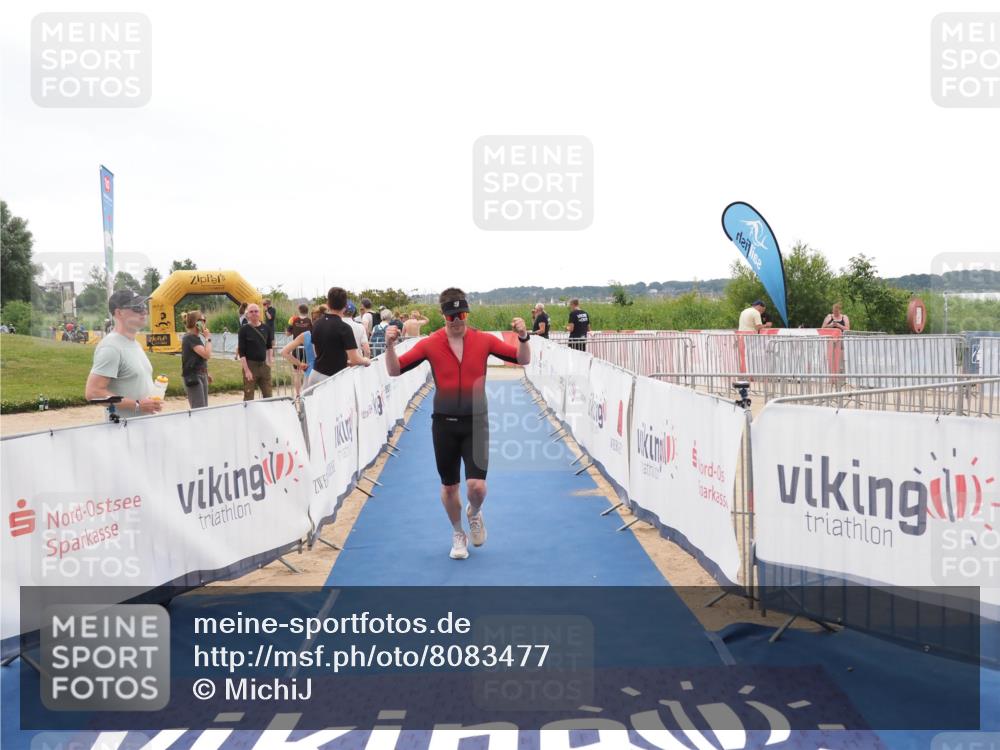 22.06.2025 - Viking Triathlon MichiJ http://msf.ph/oto/8083477 22.06.2025 16:17:12 Ziel 106 meine-sportfotos.de