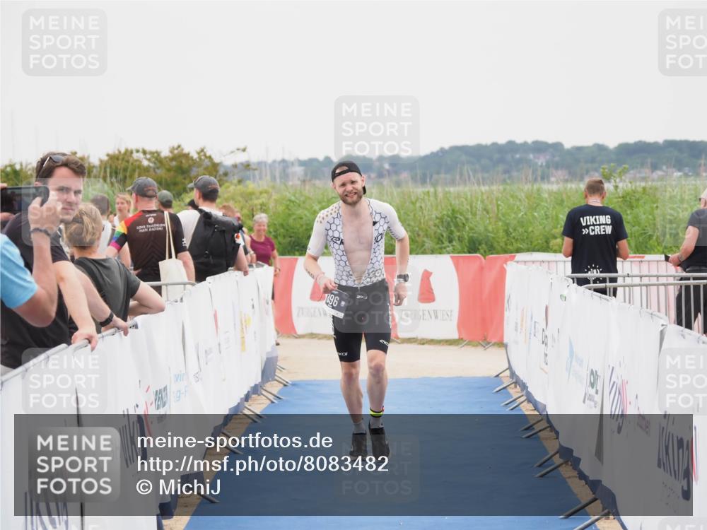 22.06.2025 - Viking Triathlon MichiJ http://msf.ph/oto/8083482 22.06.2025 16:10:21 Ziel 290, 396 meine-sportfotos.de